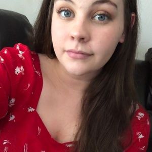 Meet your Posher, Aimee